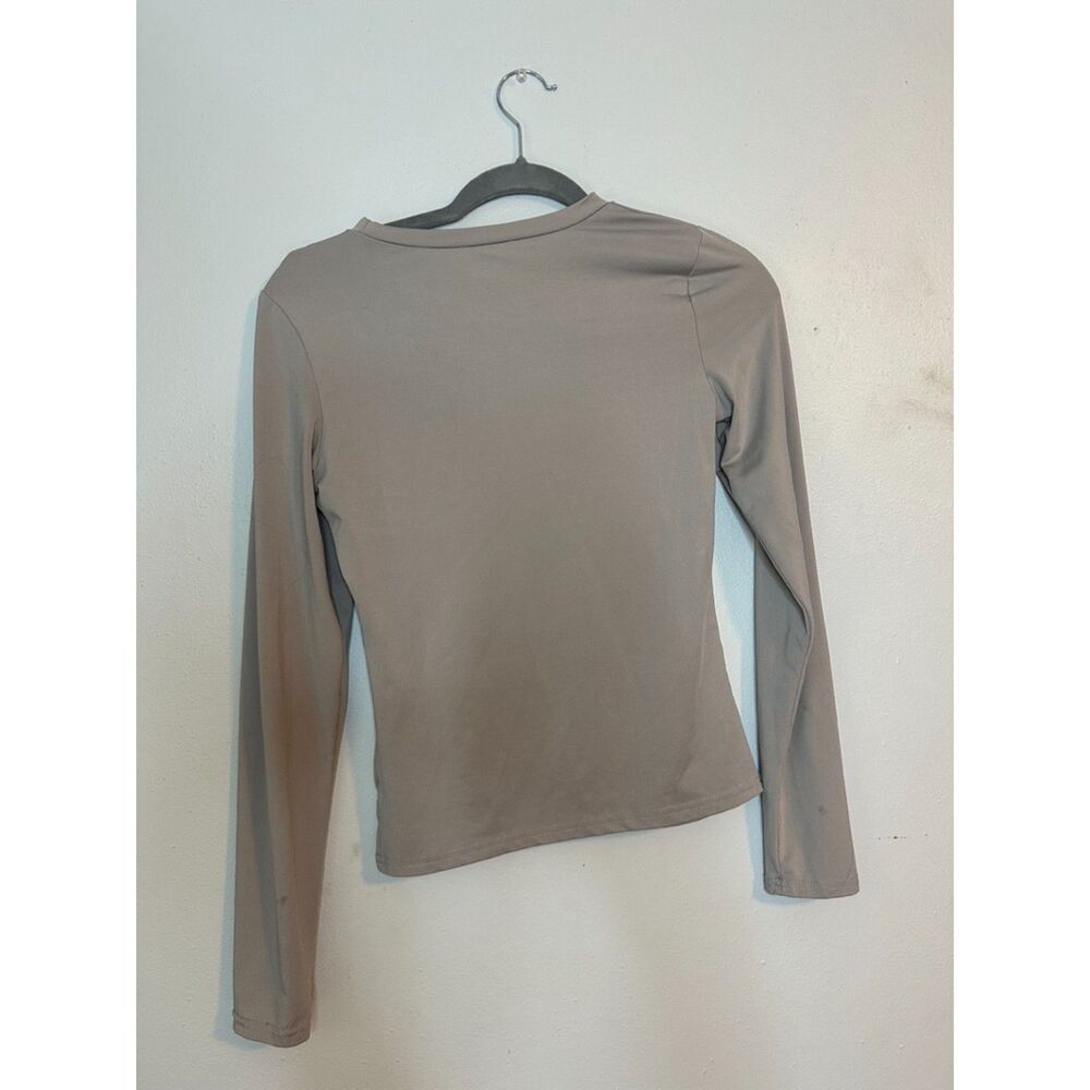 Amazon Gray Long Sleeve Shirt – Soft Smooth Basic Top